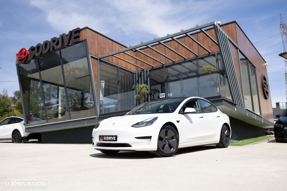 Tesla Model 3 Standard RWD Plus - 1