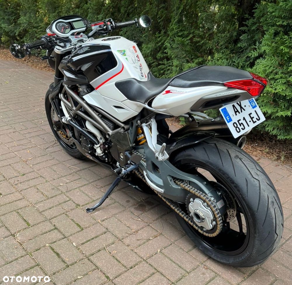 MV AGUSTA Brutale - 10
