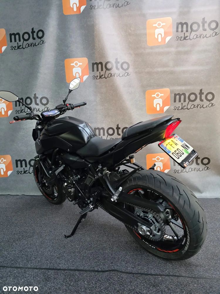 Yamaha MT - 6