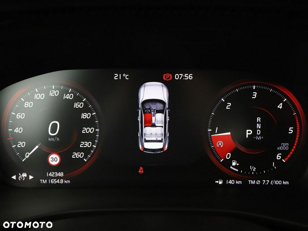 Volvo XC 40 D4 SCR AWD R-Design - 23