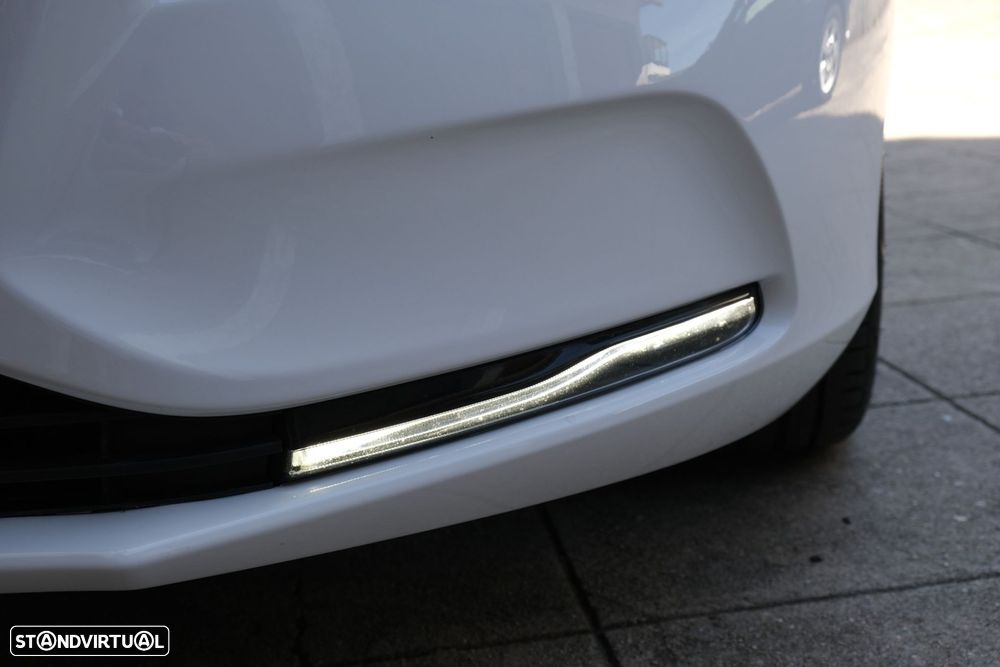 Volvo V40 2.0 D2 Momentum - 31