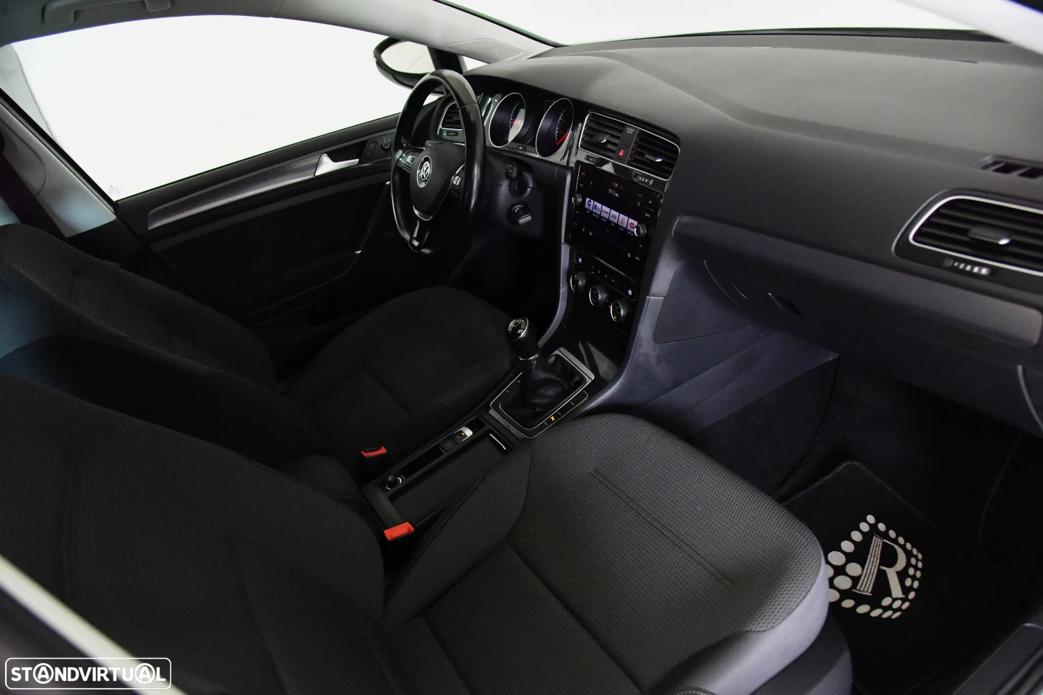 VW Golf Variant 1.6 TDi Confortline - 19