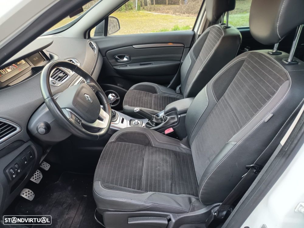 Renault Scénic dCi 110 Xmod Paris - 9