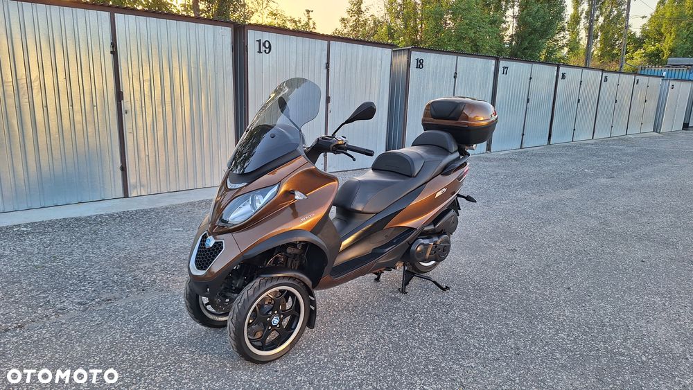 Piaggio MP-3 - 1
