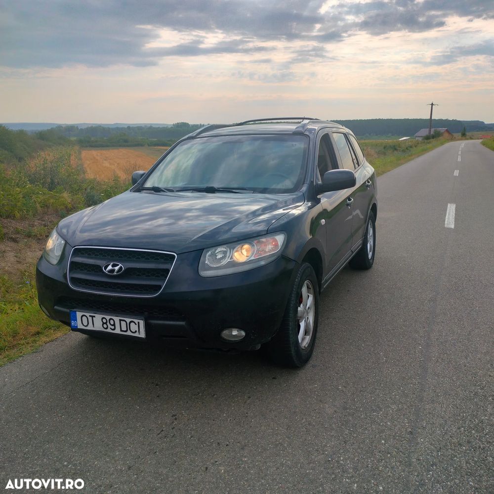 Hyundai Santa Fe 2.2 DSL VGT 5 SEATS 2WD MT COMFORT - 4