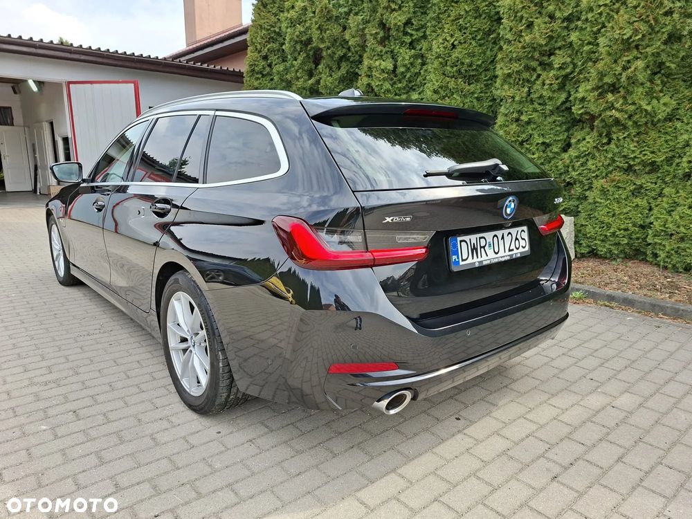 BMW Seria 3 320e PHEV xDrive - 8