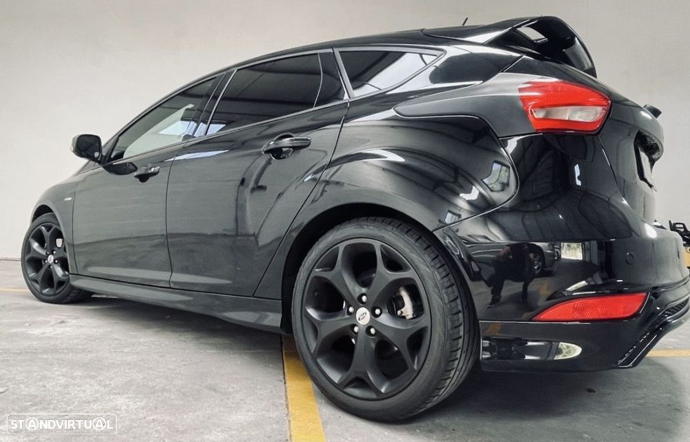 Ford Focus 1.5 TDCi ST-Line - 1