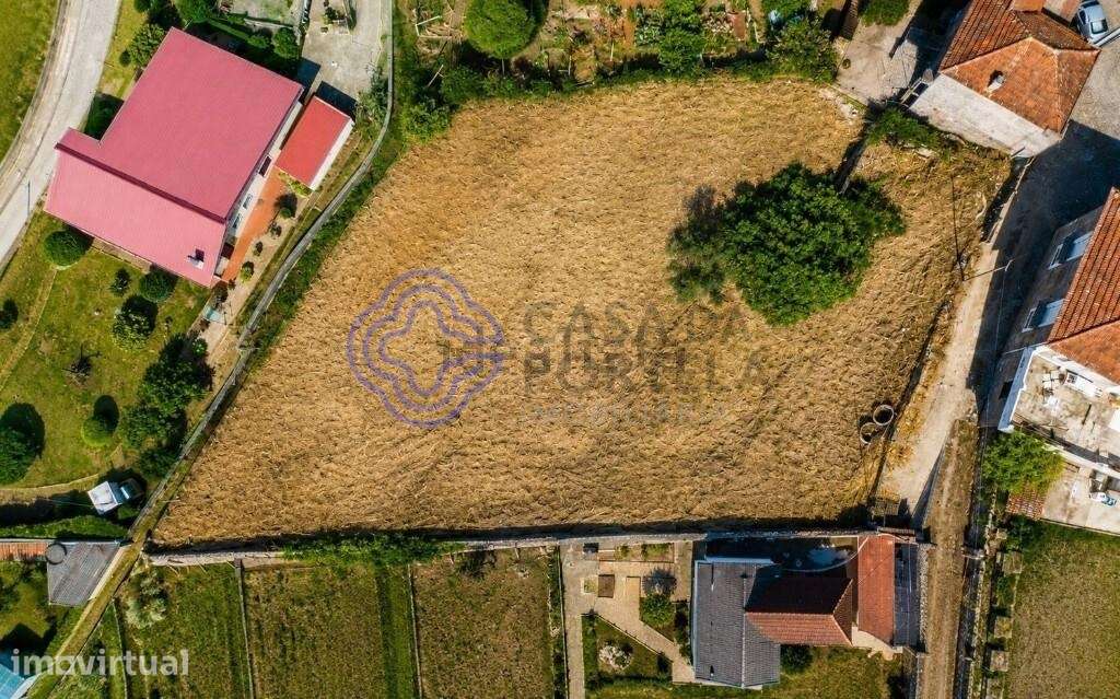 Ruína com Projeto Aprovado para Moradia T3 e Vista Privilegiada sobre - Grande imagem: 4/10