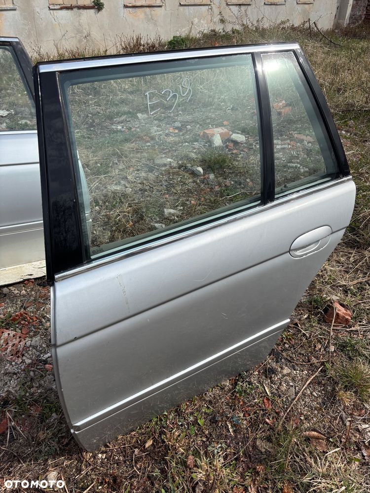 drzwi prawy tyl lewy tył BMW 5 E39 KOMBI - 4
