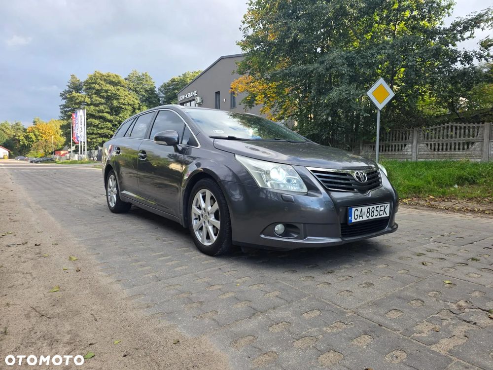 Toyota Avensis 2.0 D-4D Platinium - 8