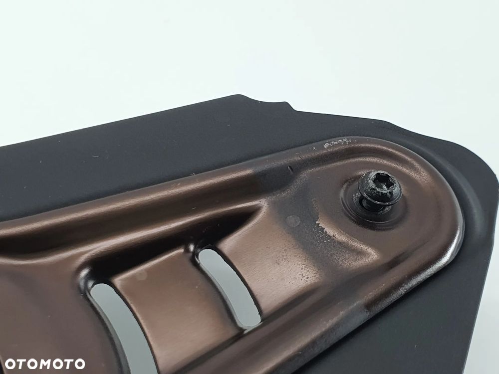 DEKIEL OSLONA POKRYWA GLOWICY  DUCATI DIAVEL - 8