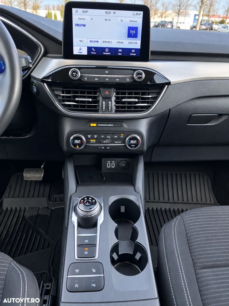 Ford Kuga 2022 photo 5