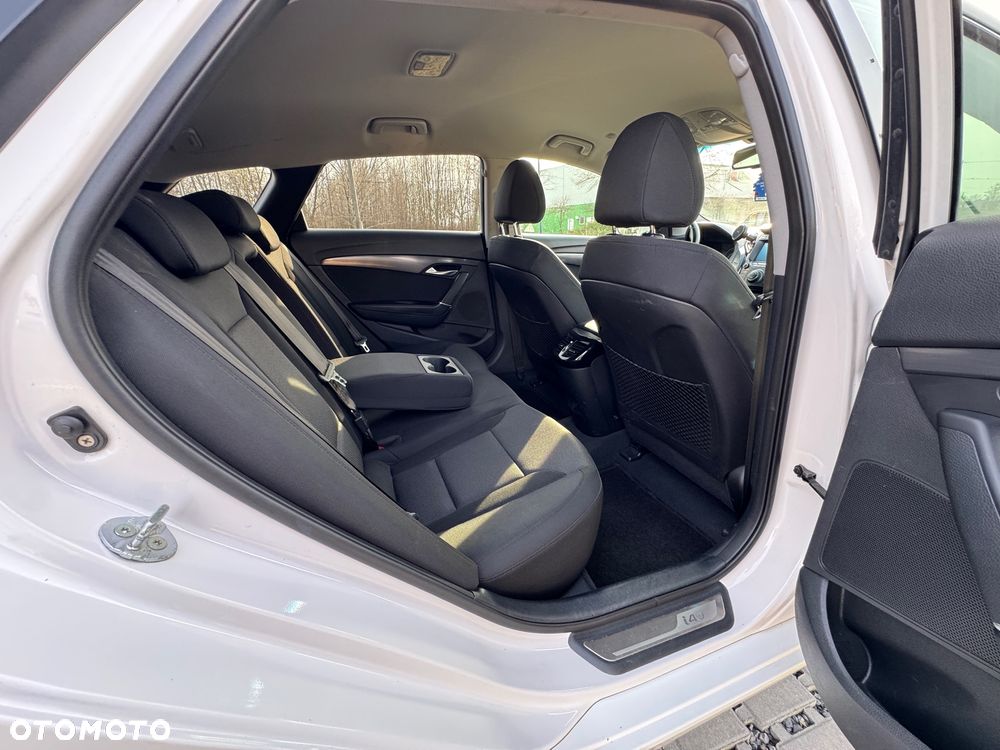 Hyundai i40 1.7 CRDi Automatik Style - 13