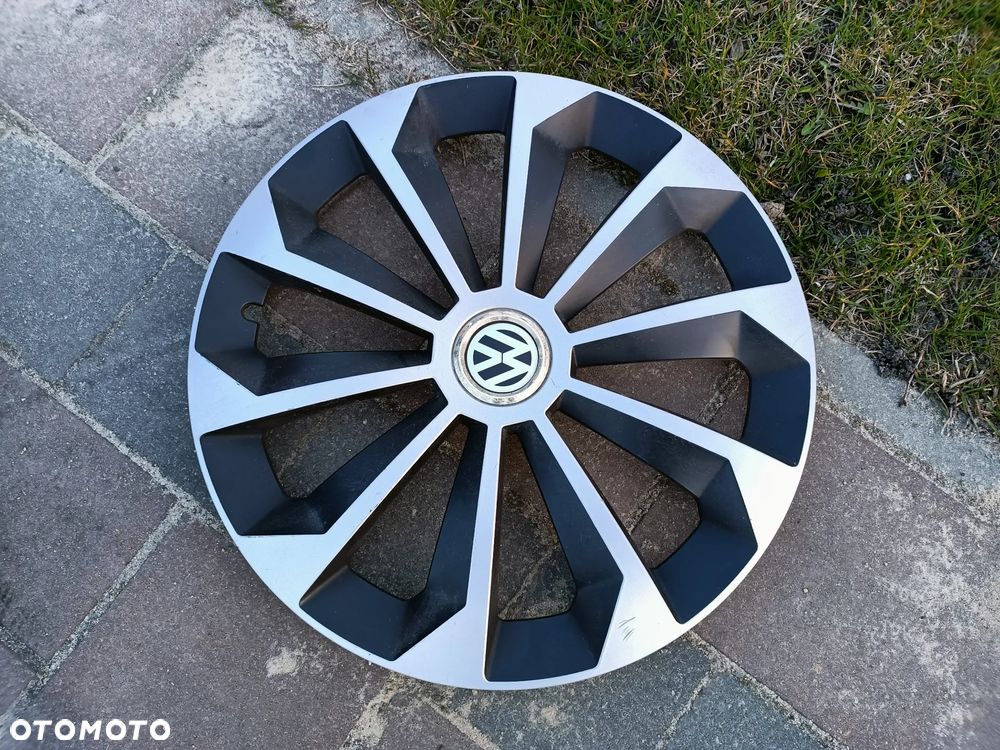 Volkswagen Passat - 12