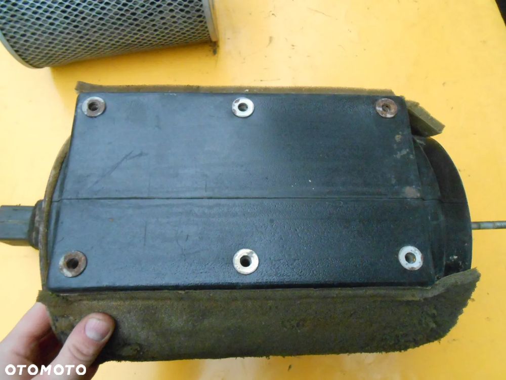 Obudowa filtra powietrza klimatyzacji John Deere 7800 - 4