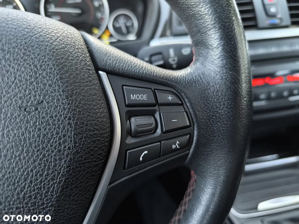 BMW Seria 3 335i xDrive Edition Sport - 31