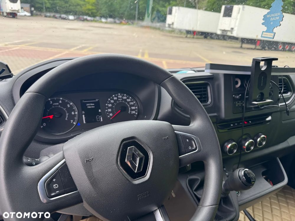 Renault Master - 9