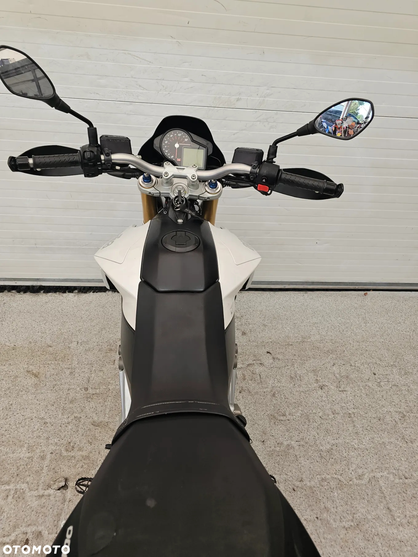 Aprilia Dorsoduro - 26