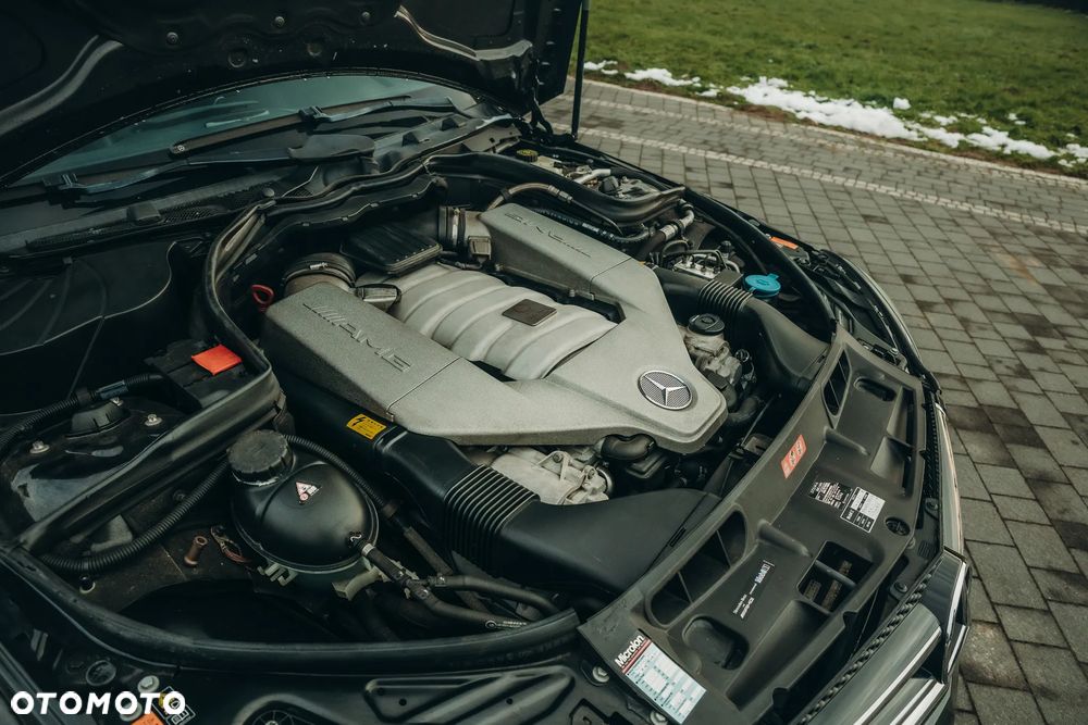 Mercedes-Benz Klasa C 63 AMG 7G-TRONIC SPORT EDITION - 17