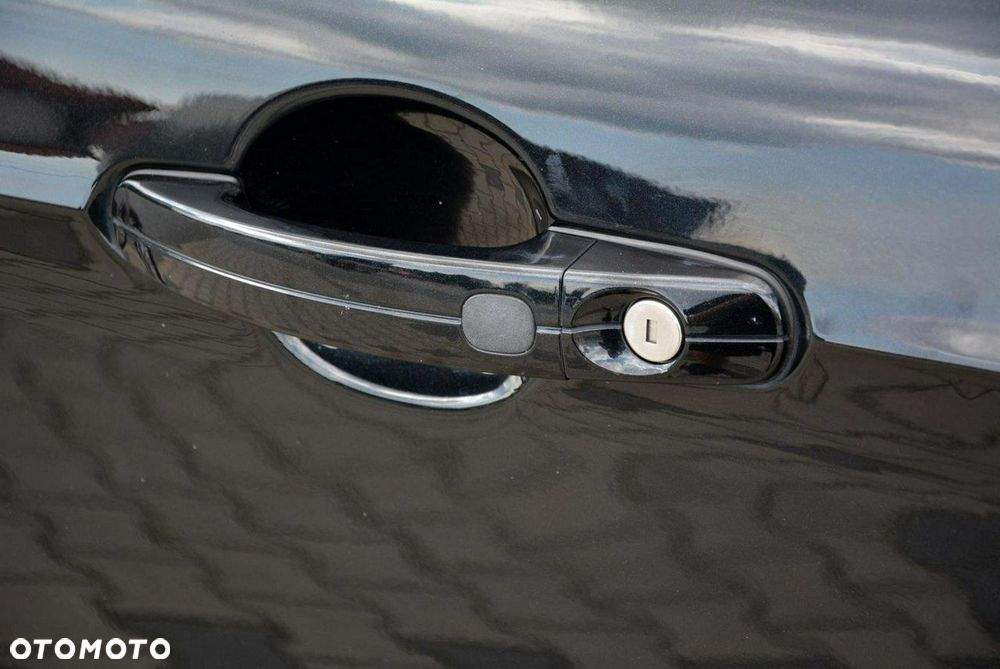 Ford Kuga 2.0 TDCi FWD Titanium - 32