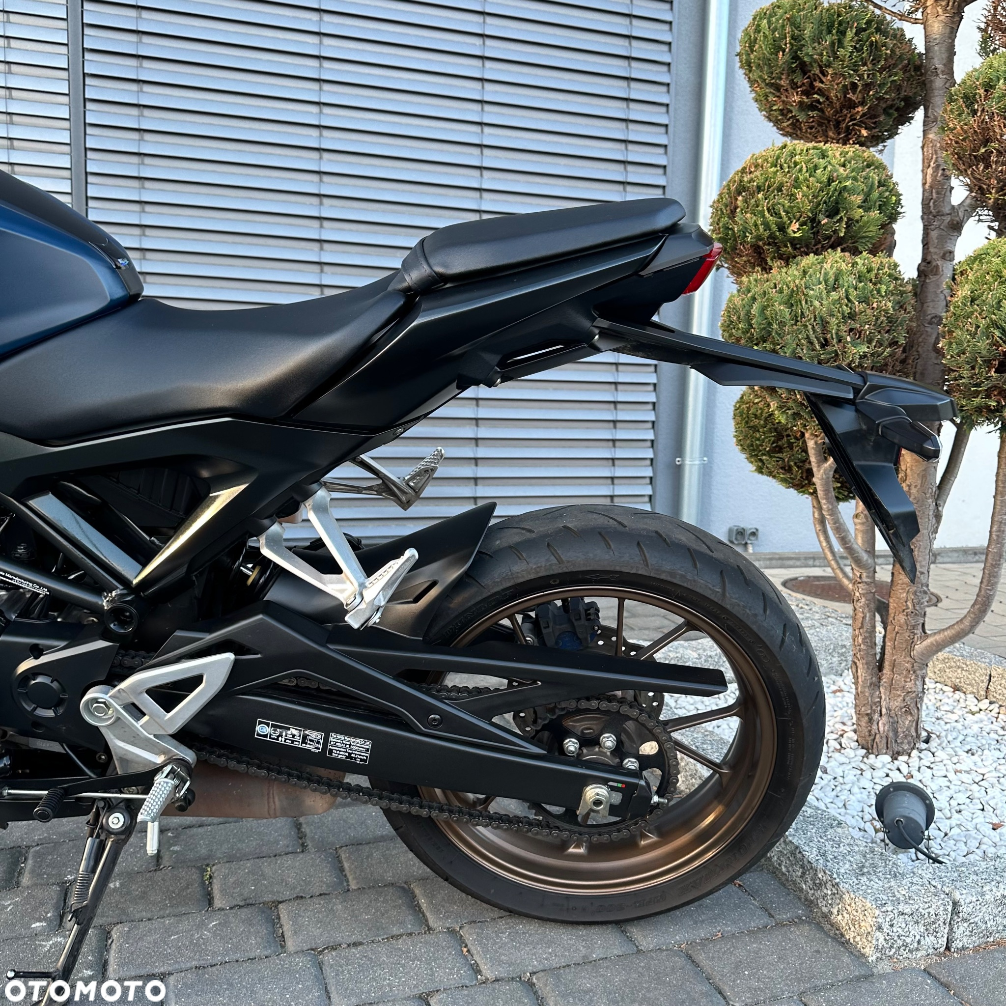 Honda CB - 11