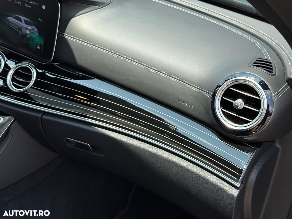Mercedes-Benz E 53 AMG 4Matic AMG Speedshift 9G-TCT - 23