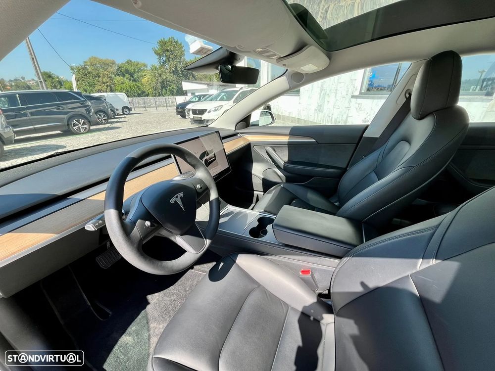Tesla Model 3 Long-Range RWD - 11