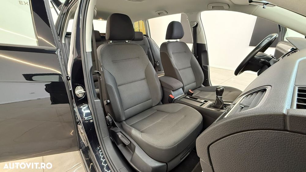 Volkswagen Golf 1.6 BlueTDI Comfortline - 16