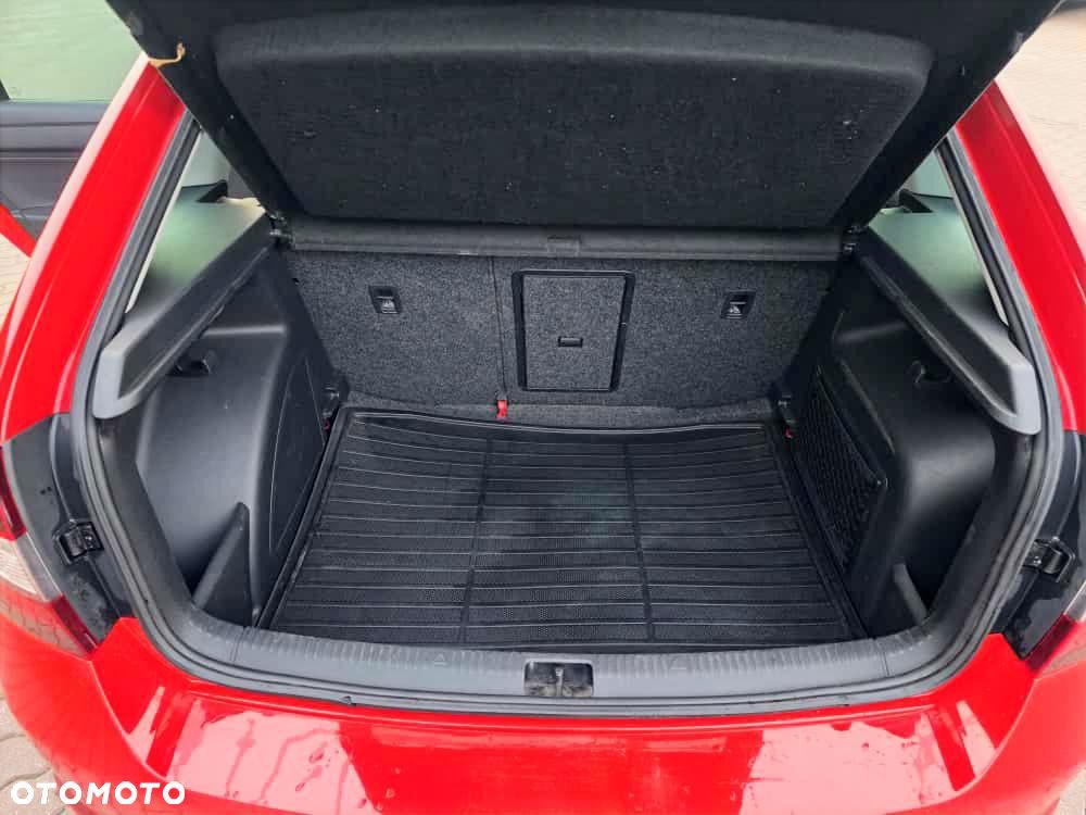 Skoda RAPID 1.2 TSI Elegance Green tec - 12