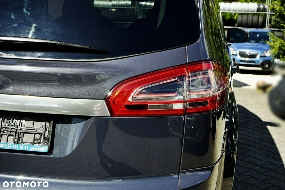 Ford S-Max - 14