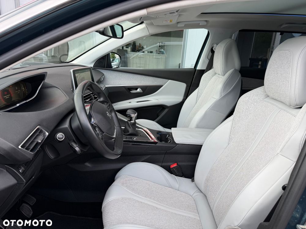 Peugeot 5008 - 11