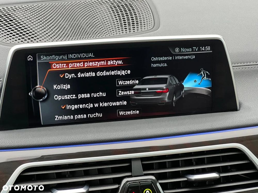 BMW Seria 7 750i xDrive - 26