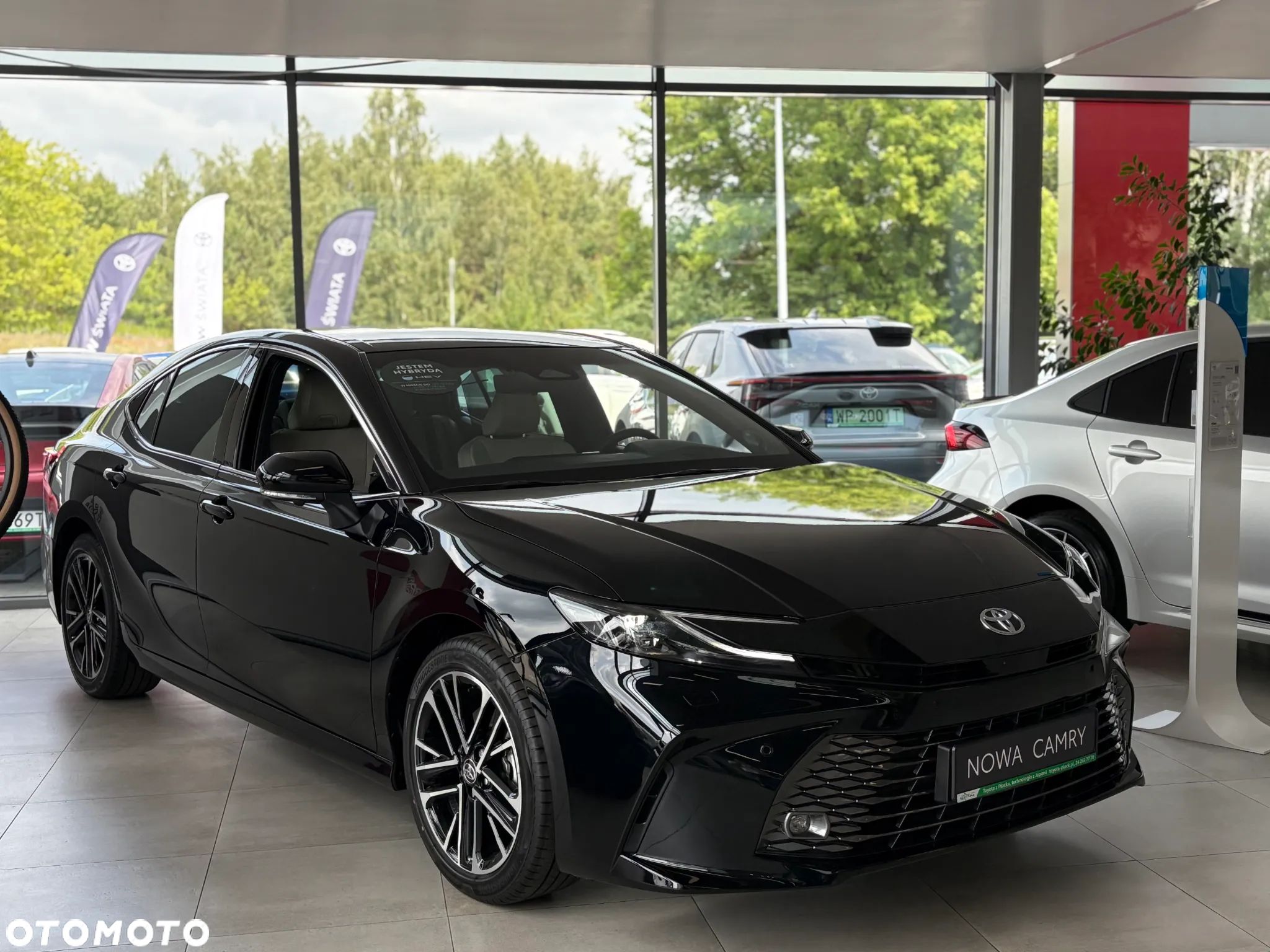 Toyota Camry 2.5 Hybrid Dynamic Force Executive e-CVT - 1