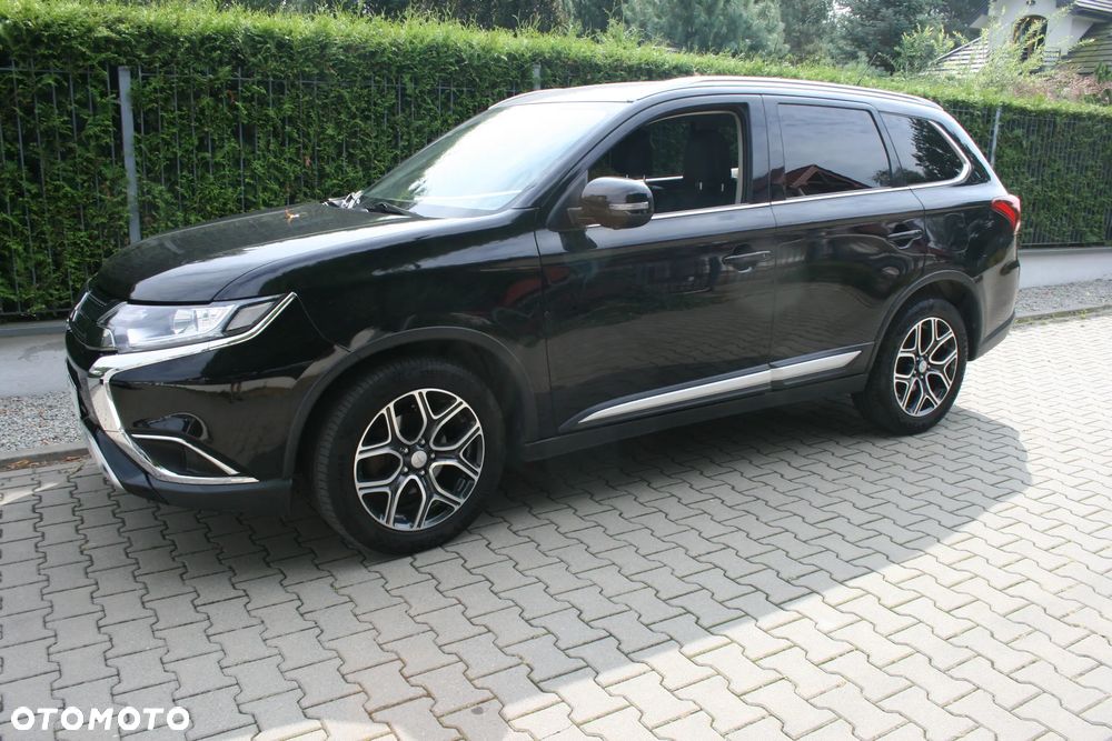 Mitsubishi Outlander 2.2 DID Intense + 4WD - 37