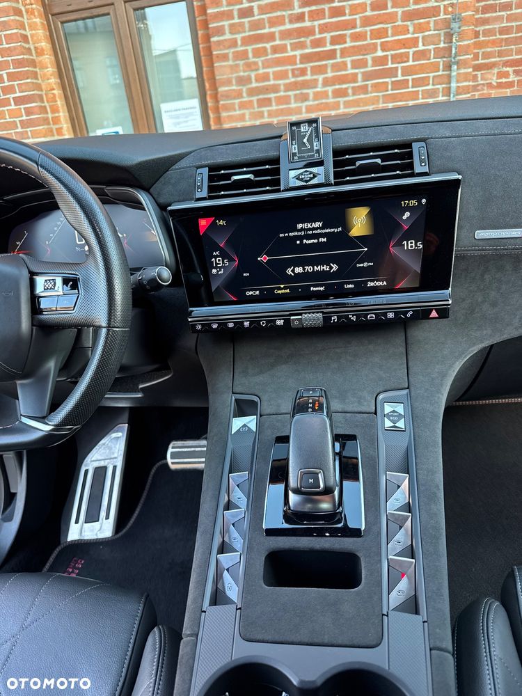 DS Automobiles DS 7 Crossback 1.6 PureTech Performance Line + - 35