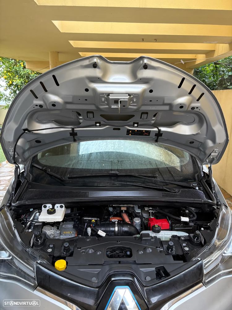 Renault Zoe (c/ Bateria) EV50 135hp Iconic - 7