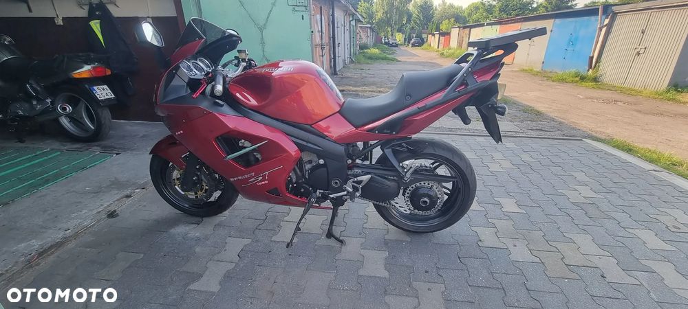 Triumph Sprint - 9