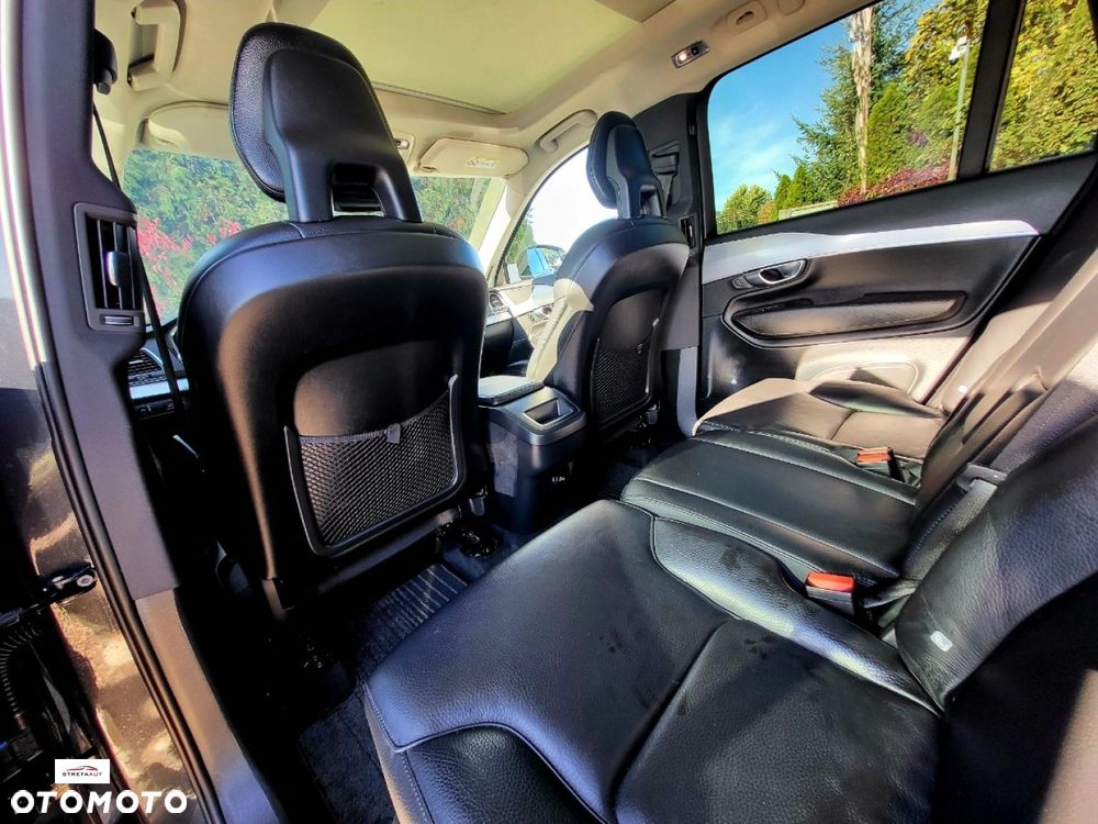 Volvo XC 90 - 30
