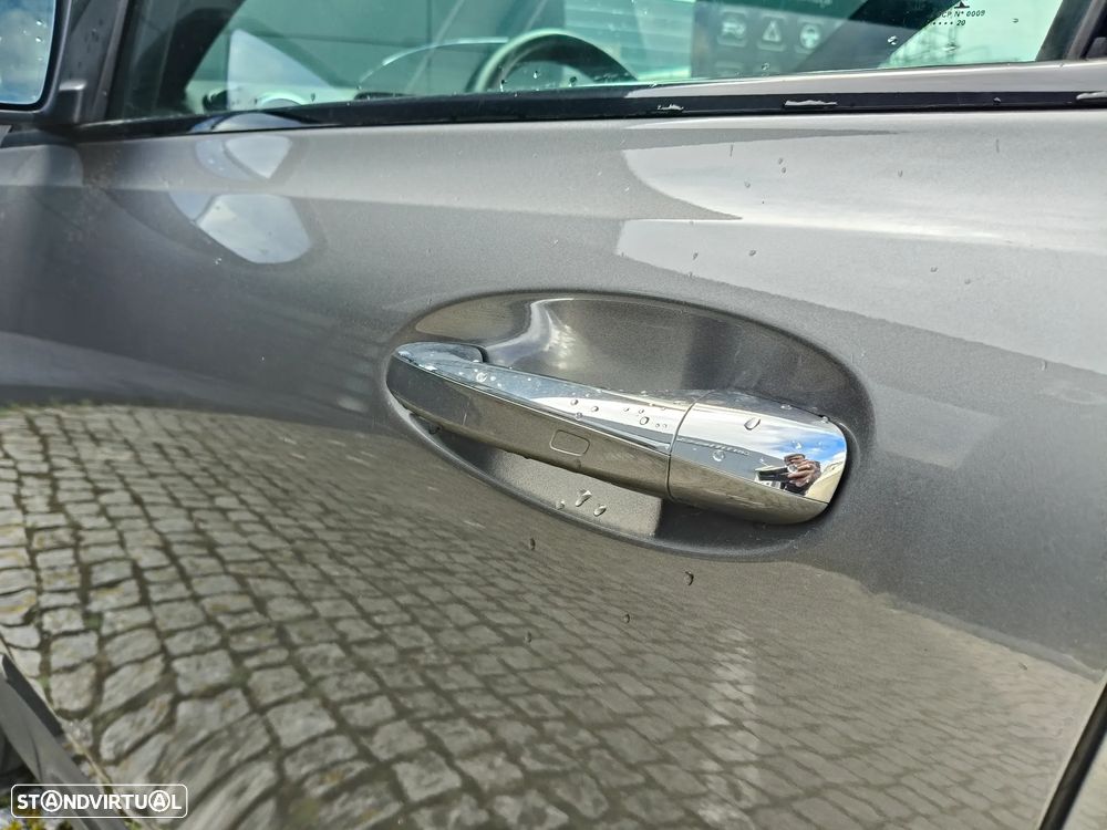 Mercedes-Benz GLB 180 d Progressive - 13