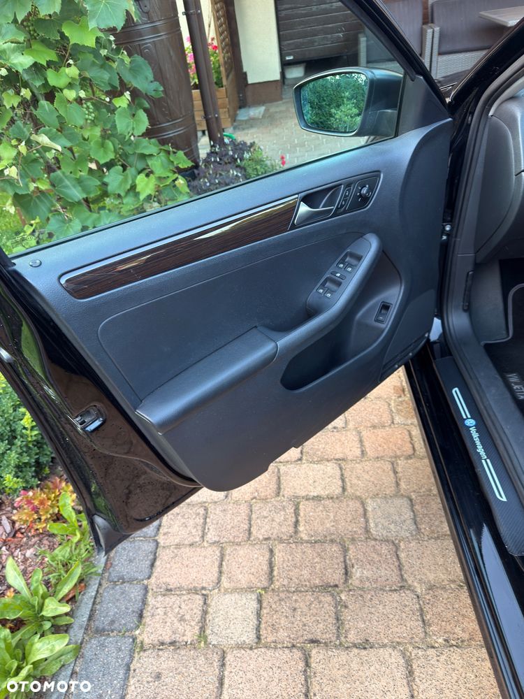 Volkswagen Jetta 1.4 TSI BMT Highline DSG - 10