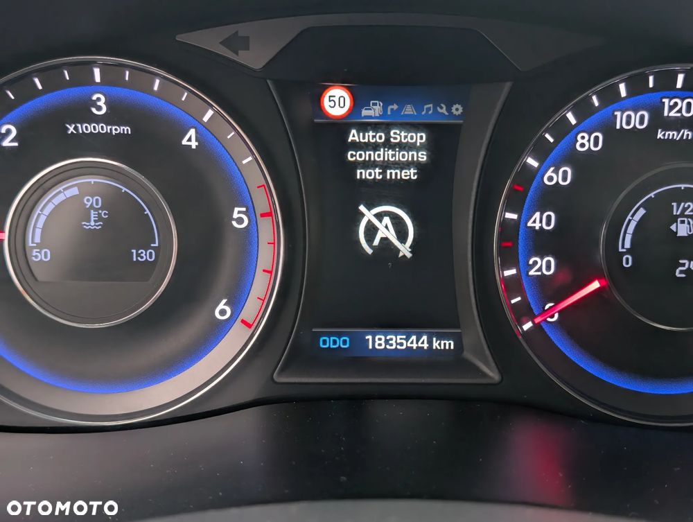 Hyundai i40 Kombi 1.7 CRDi Premium - 37