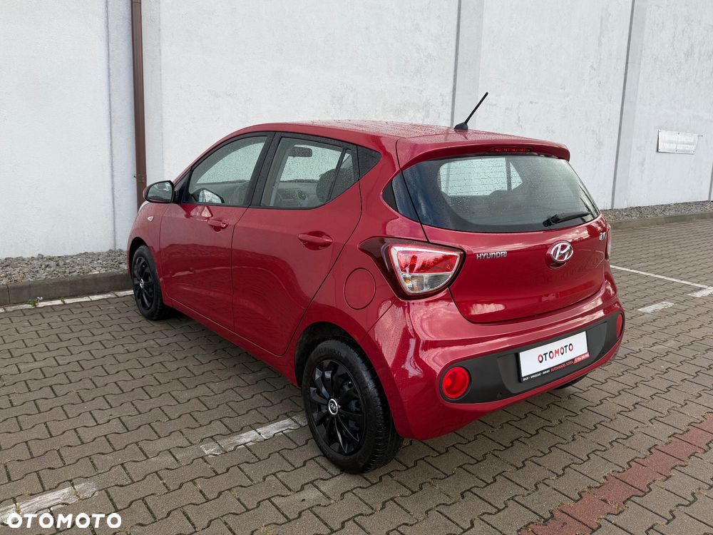 Hyundai i10 1.0 - 11