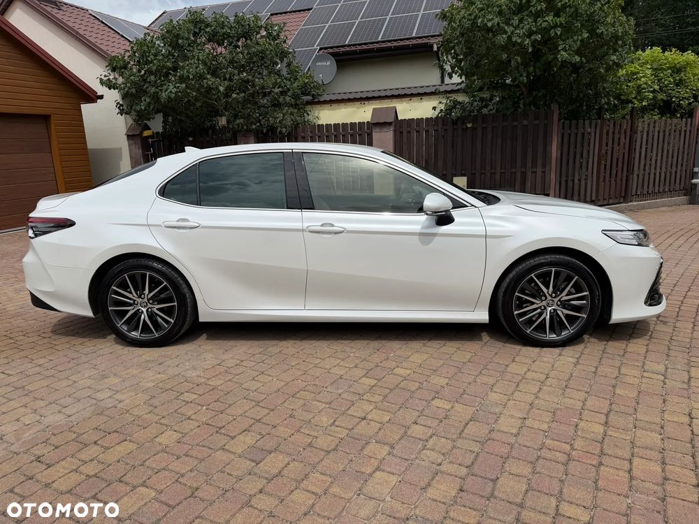 Toyota Camry 2.5 Hybrid Executive CVT - 4