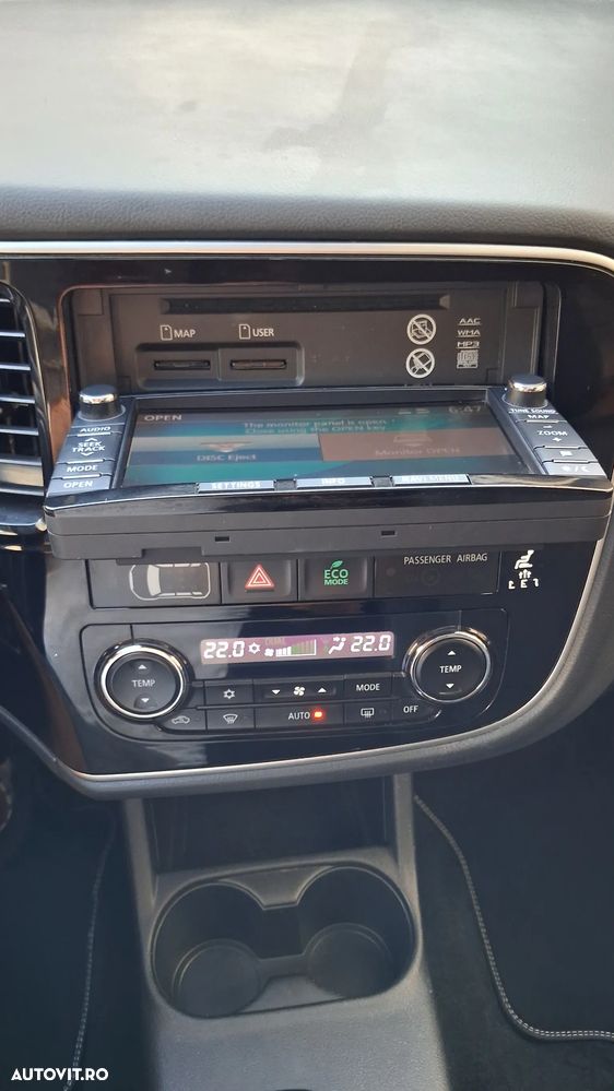 Mitsubishi Outlander 2.0 Litre DOHC MIVEC 4WD Instyle Navi - 25