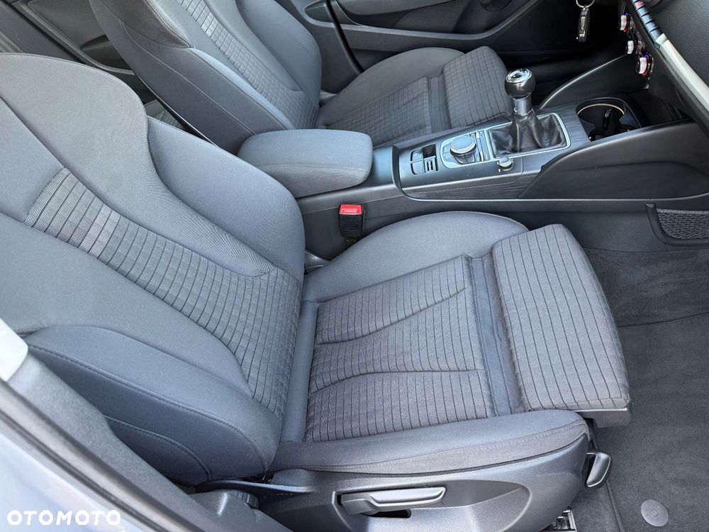 Audi A3 Sportback 2.0 TDI Attraction - 31