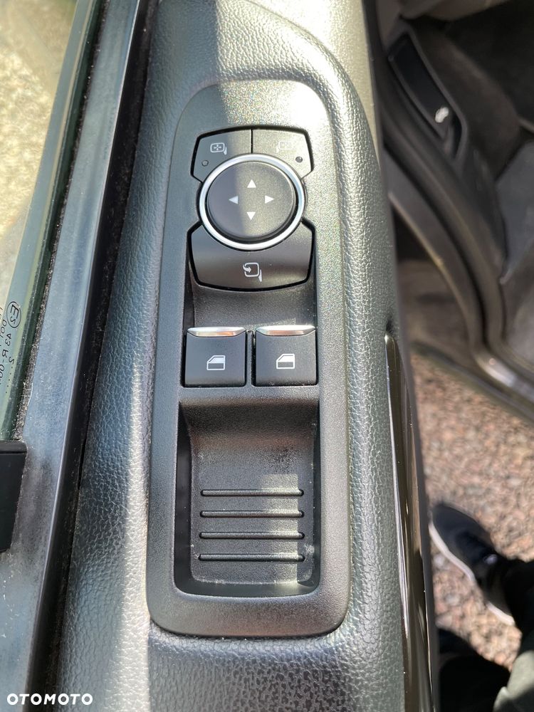 Ford Tourneo Custom 2.0 EcoBlue L2 Titanium - 15