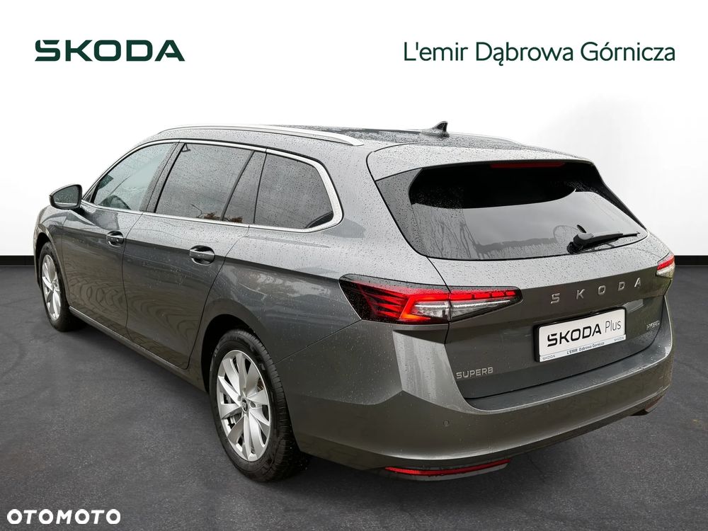 Skoda Superb 1.5 TSI mHEV Selection DSG - 26