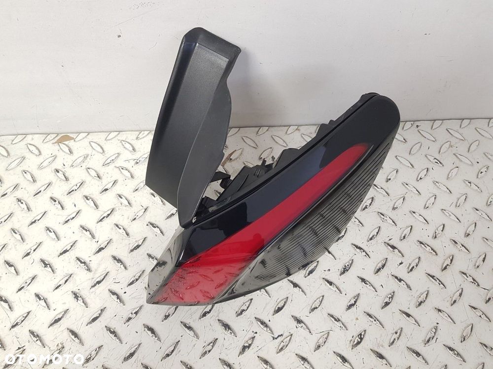 LAMPA PRAWA TYLNA PRAWY TYŁ PEUGEOT 3008 II 2 16-20 IDEALNA 9810477080 - 3