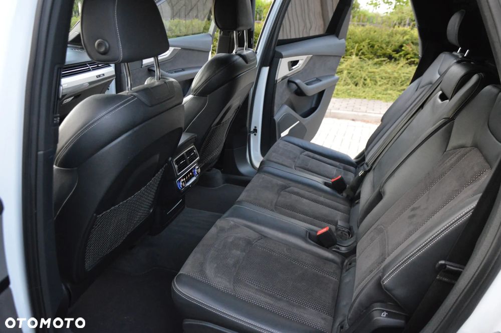 Audi Q7 - 16