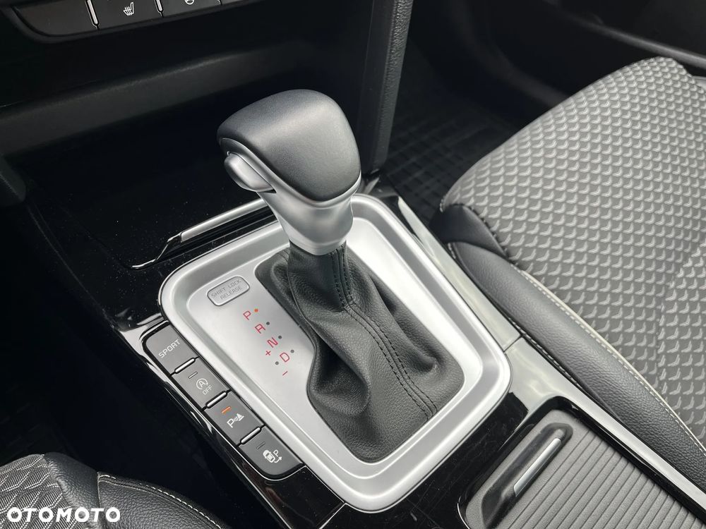 Kia XCeed 1.5 T-GDI Business Line DCT - 15